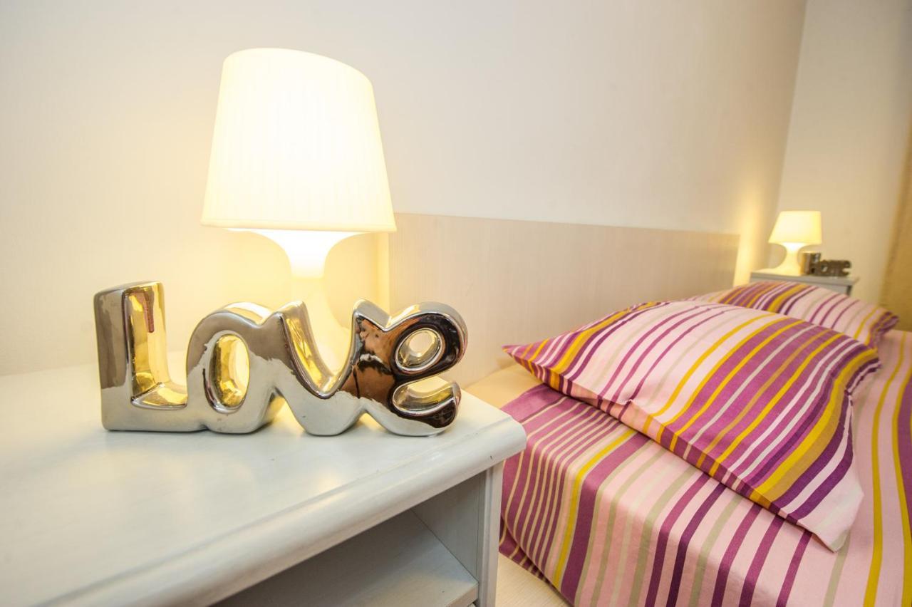 Universitate 1 Apartment Bucureşti Ngoại thất bức ảnh